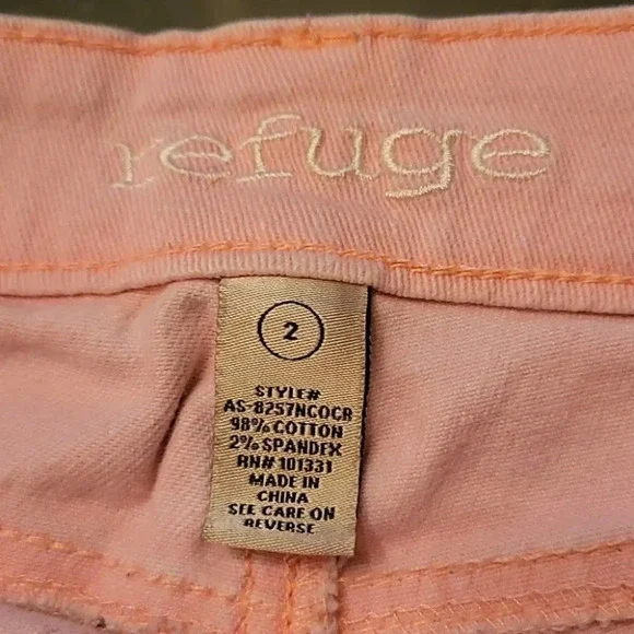Women's Shorts by Refuge (sz 2) - Picture 3 of 3